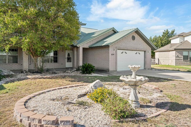 Photo - 854 Lago Vista Dr