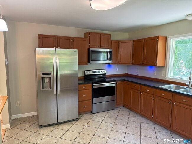 Photo - 308 Noank Ledyard Rd