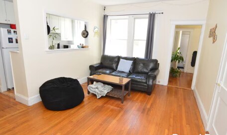 Building Photo - 229 Kelton St Unit 8