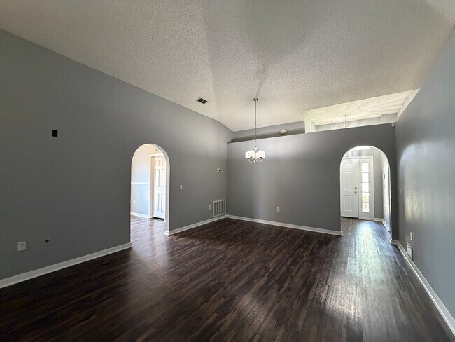 Photo - 7327 High Bluff Rd N