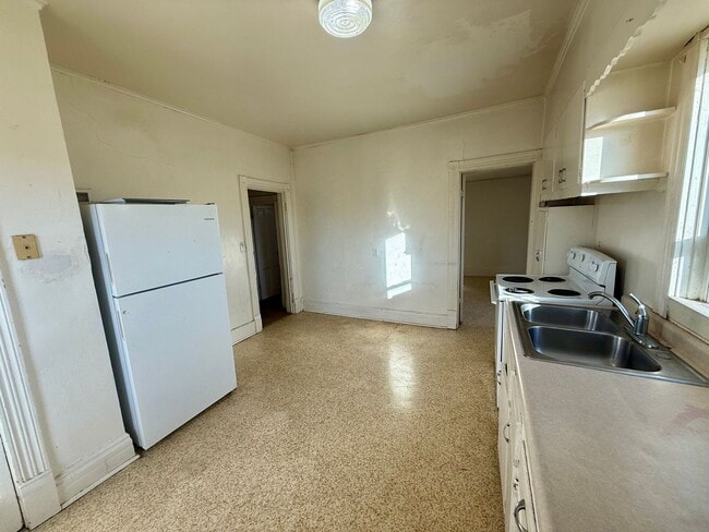 Photo - 111 N 3rd Ave Unit Upper