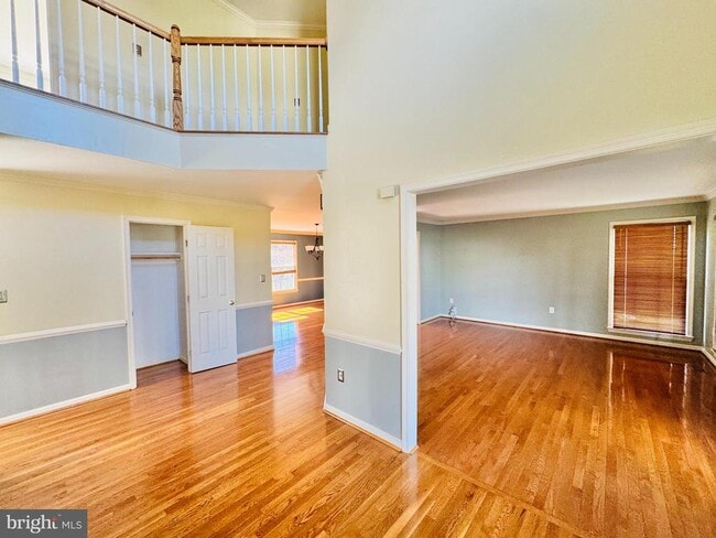 Photo - 28 Scotland Cir