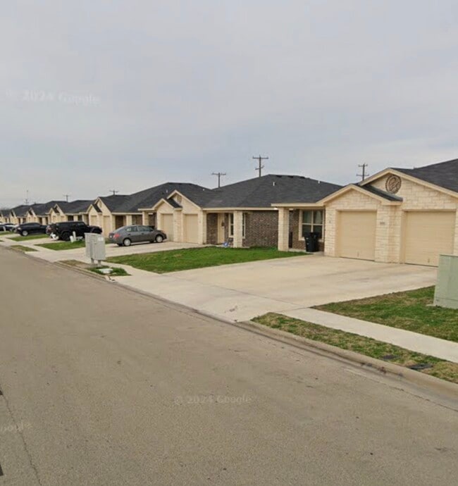 Photo - 4304 Ivory Ln Unidad A