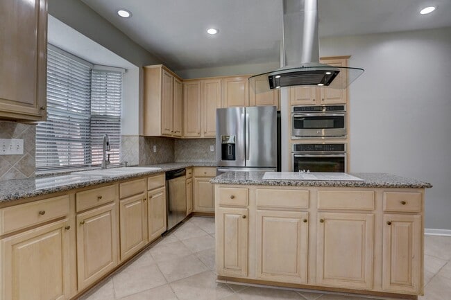 Photo - 14019 Lake Trail Dr