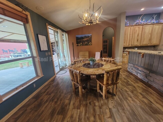 Photo - 52203 WA-225