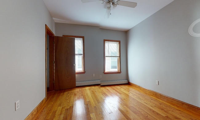 Photo - 32 Portsmouth St Unit 1L