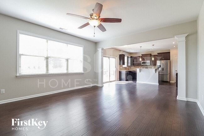 Photo - 159 Castello Way