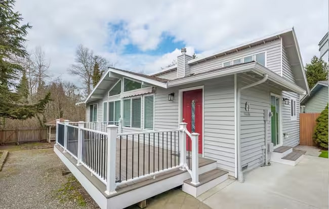 Photo - 9232 1st Dr SE