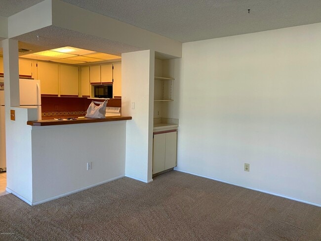 Photo - 987 Sonesta Ave NE Unit 207