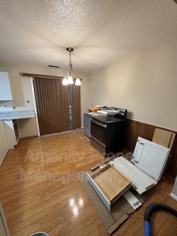 Photo - 704 Ninebark Ct