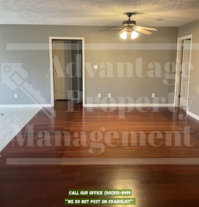 Photo - 2730 York Ln