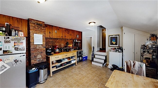 Building Photo - 54 Atherton St Unit 2