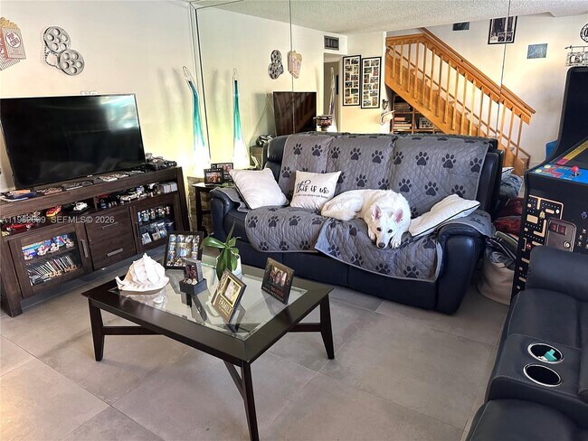 Photo - 10073 SW 77th Ct