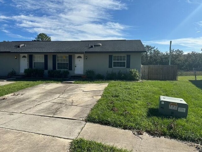 Building Photo - Wonderful 2 bedroom/2 bath Duplex near UCF!!!