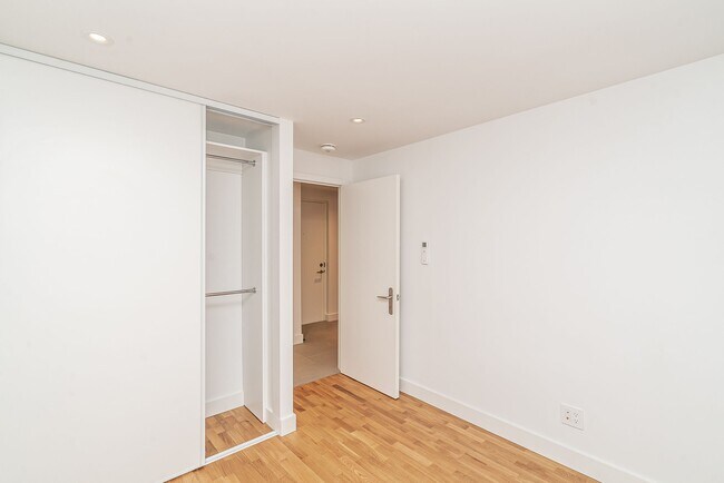 Photo - 1420 Kingston Rd Unit 201