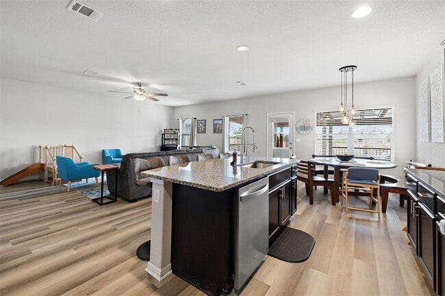 Photo - 1405 Fairhaven Gtwy