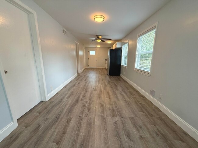 Photo - 27 NW 11th Ave