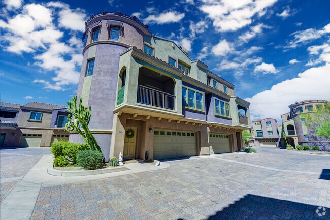 Building Photo - 3935 E Rough Rider Rd Rental