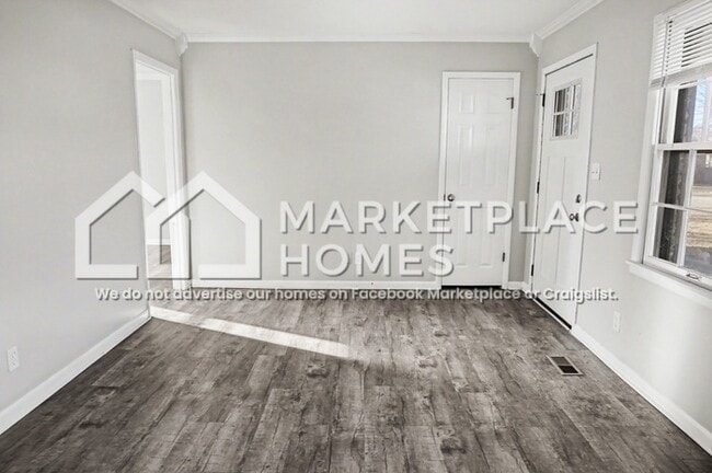 Photo - 201 Larkwood Dr SW