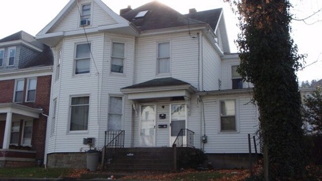 Photo - 348 Wilson Ave Unit 348-D