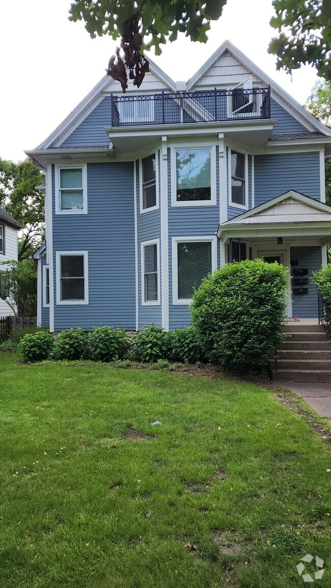 Building Photo - 64 Kimbark Rd Unit #2 Rental