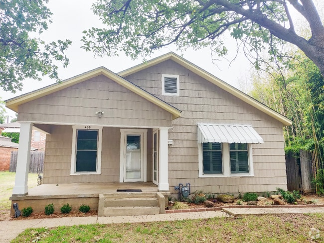 Building Photo - 408 N Elm St Rental