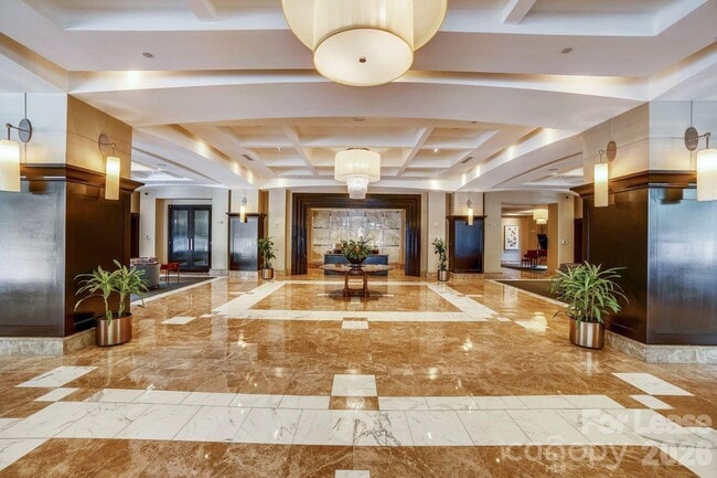 230 S Tryon St Unit 903
