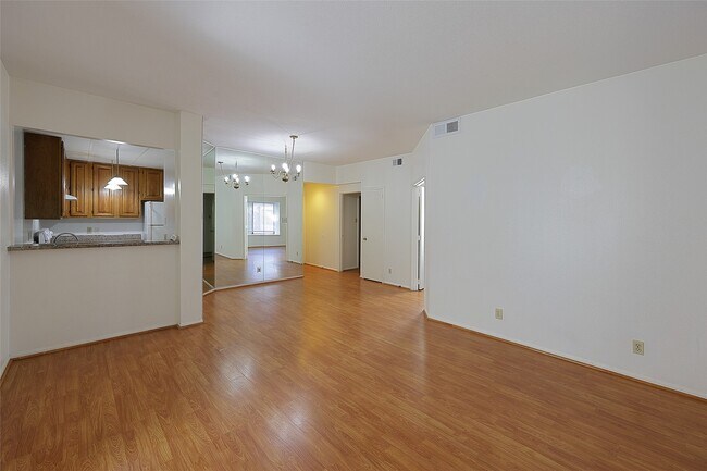 Photo - 2209 S Braeswood Blvd Unidad 32C