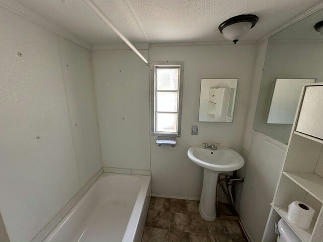 Photo - 130 S Suncoast Blvd