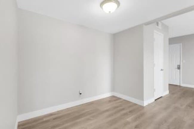 Photo - Bella Vita Condominium/Ground Floor/Upgraded/Minutes to the Strip