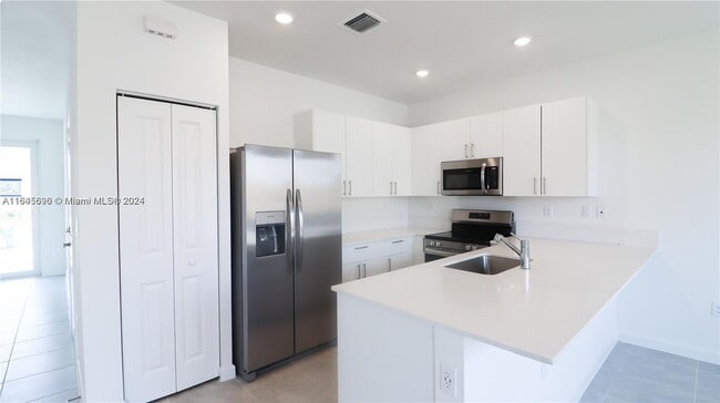 Photo - 1475 SE 7th Ter