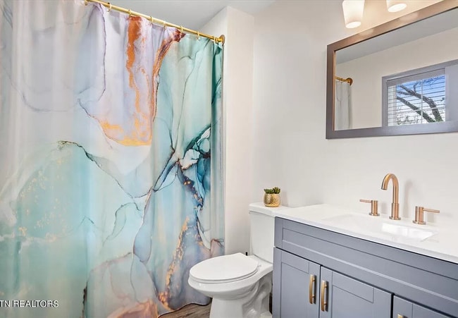 Photo - 1928 Vermont Ave