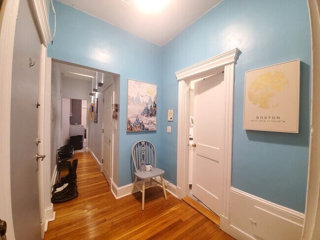 Photo - 72 Strathmore Rd Unit 2B