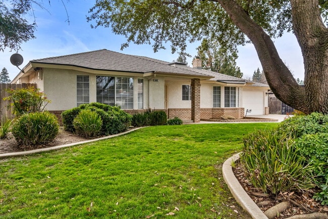 Photo - 6469 N San Pedro Ave