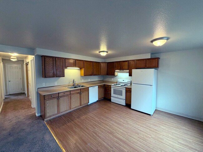 Building Photo - 1047 8th Ave Unit 101