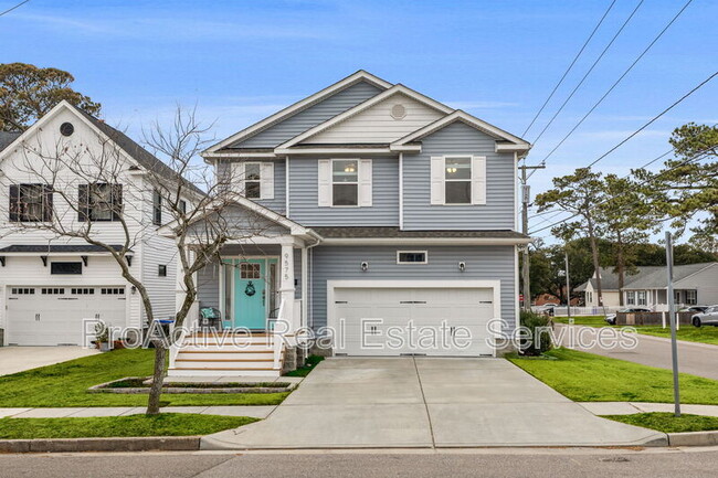 Building Photo - 9575 14th Bay St