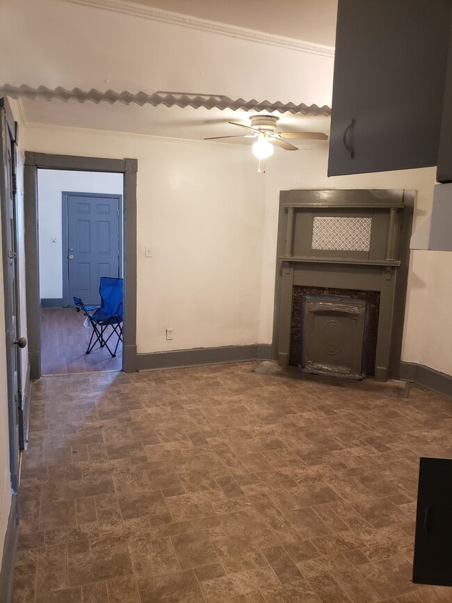 Building Photo - 8 Mastick St Unit B