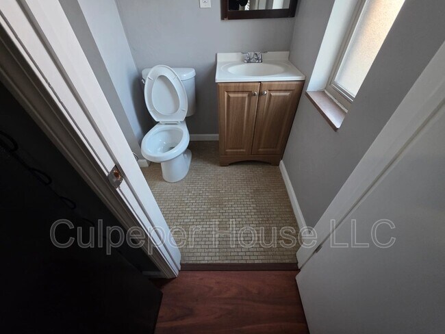 Photo - 2854 W Sylvania Ave Unit 8