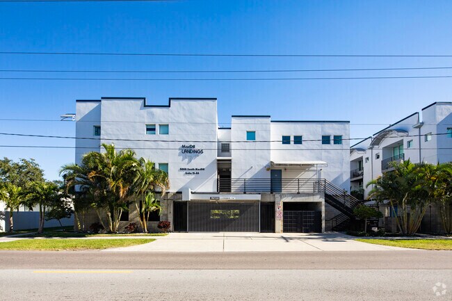5008 S Macdill Ave Tampa, FL, 33611 - MacDill Landings