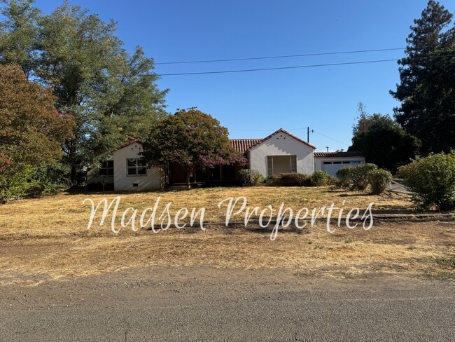 Building Photo - 3164 Burdick Rd Rental