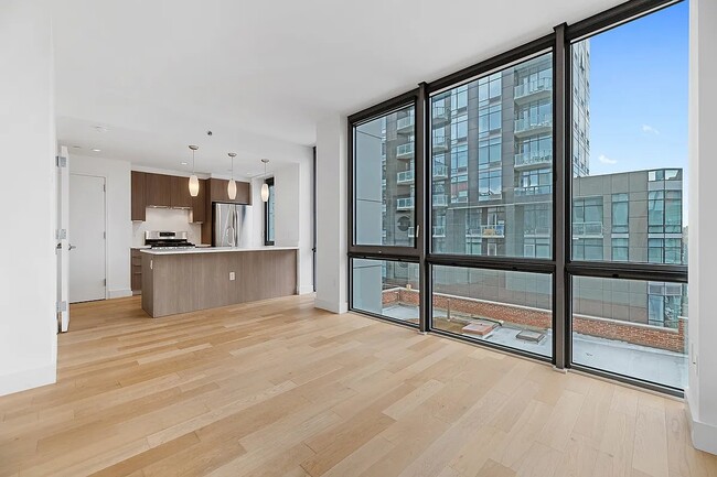 Building Photo - 41-22 24th St Rental