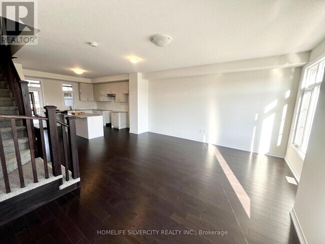 Photo - 400 Newman Dr