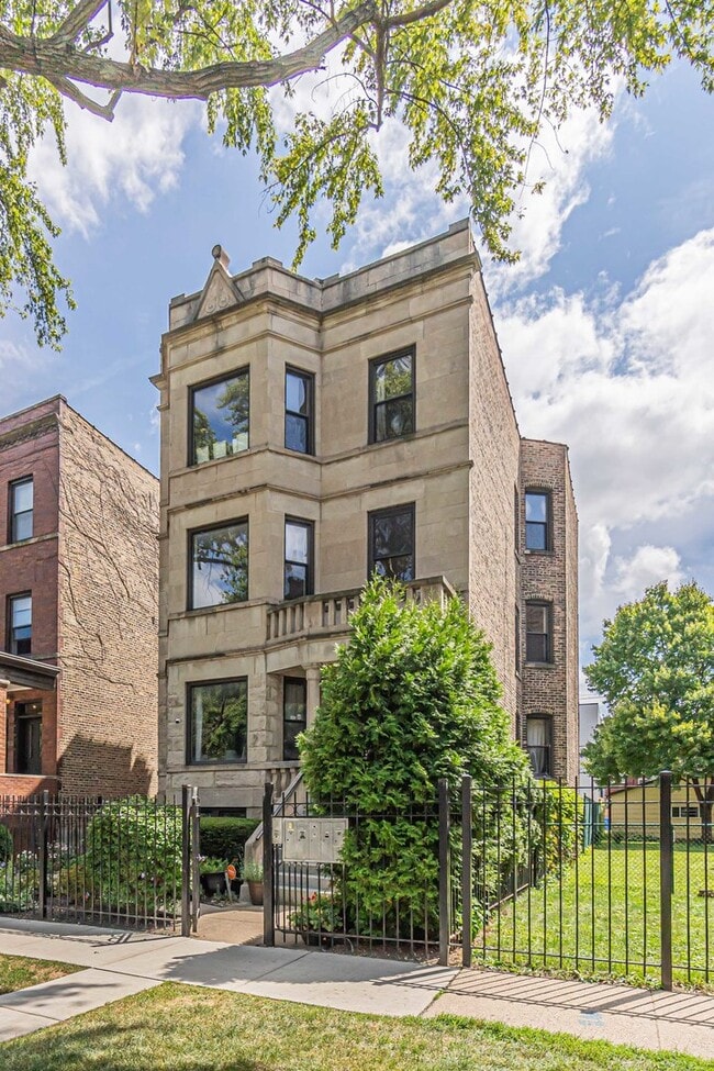 Building Photo - 3261 W Palmer St Unit 2