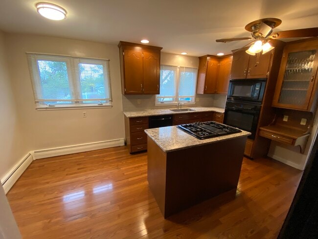 Photo - 294 Overhill Dr