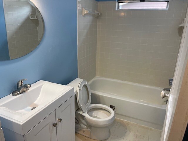 Photo - 250 Vernis Ave