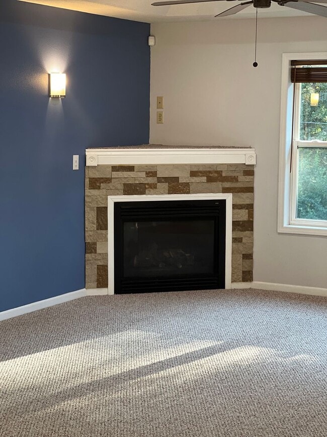 Photo - Spacious 3 bedroom/3 bath home