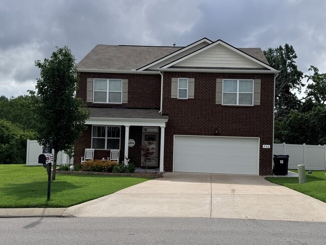 Building Photo - 756 Prominence Rd