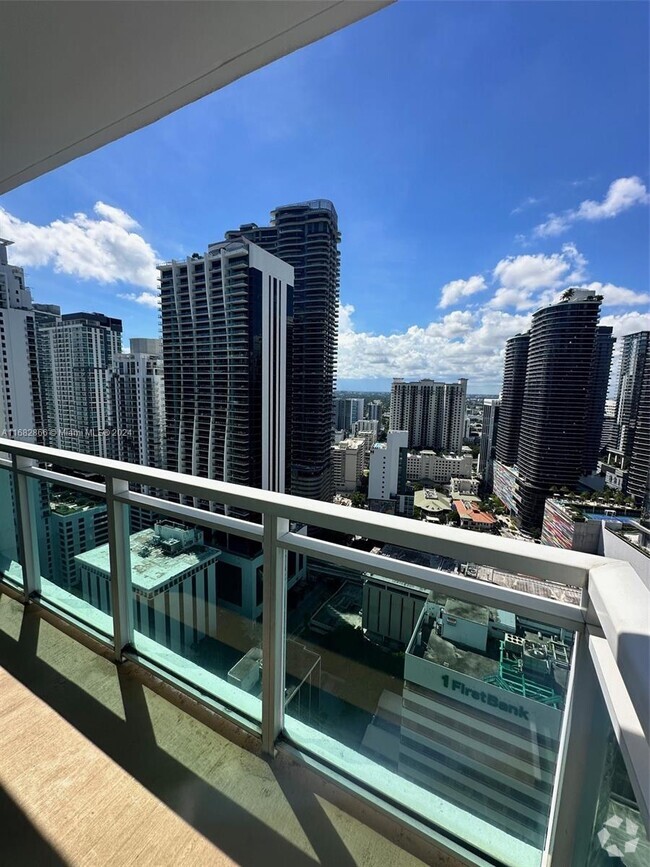 Building Photo - 951 BRICKELL Rental