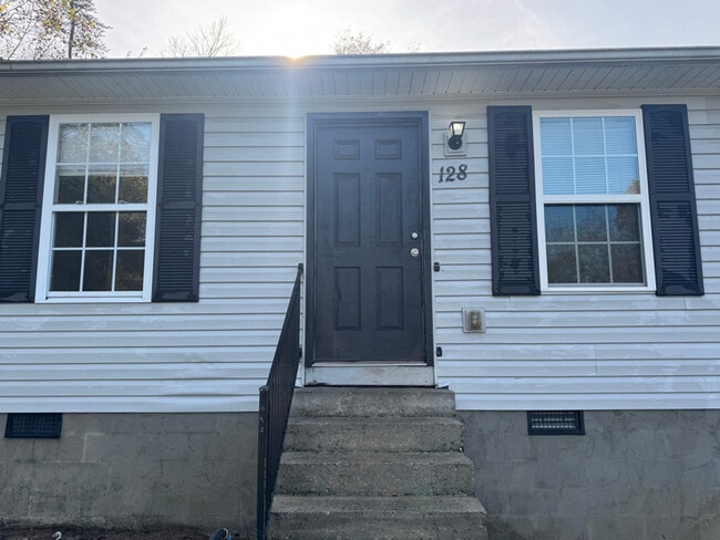 Building Photo - 128 Little Blvd