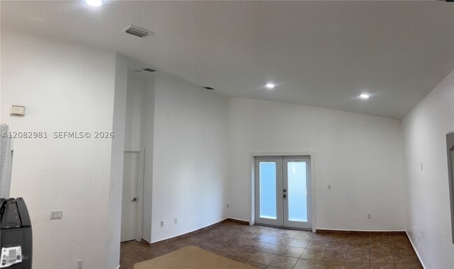 Photo - 709 SE 13th Cir